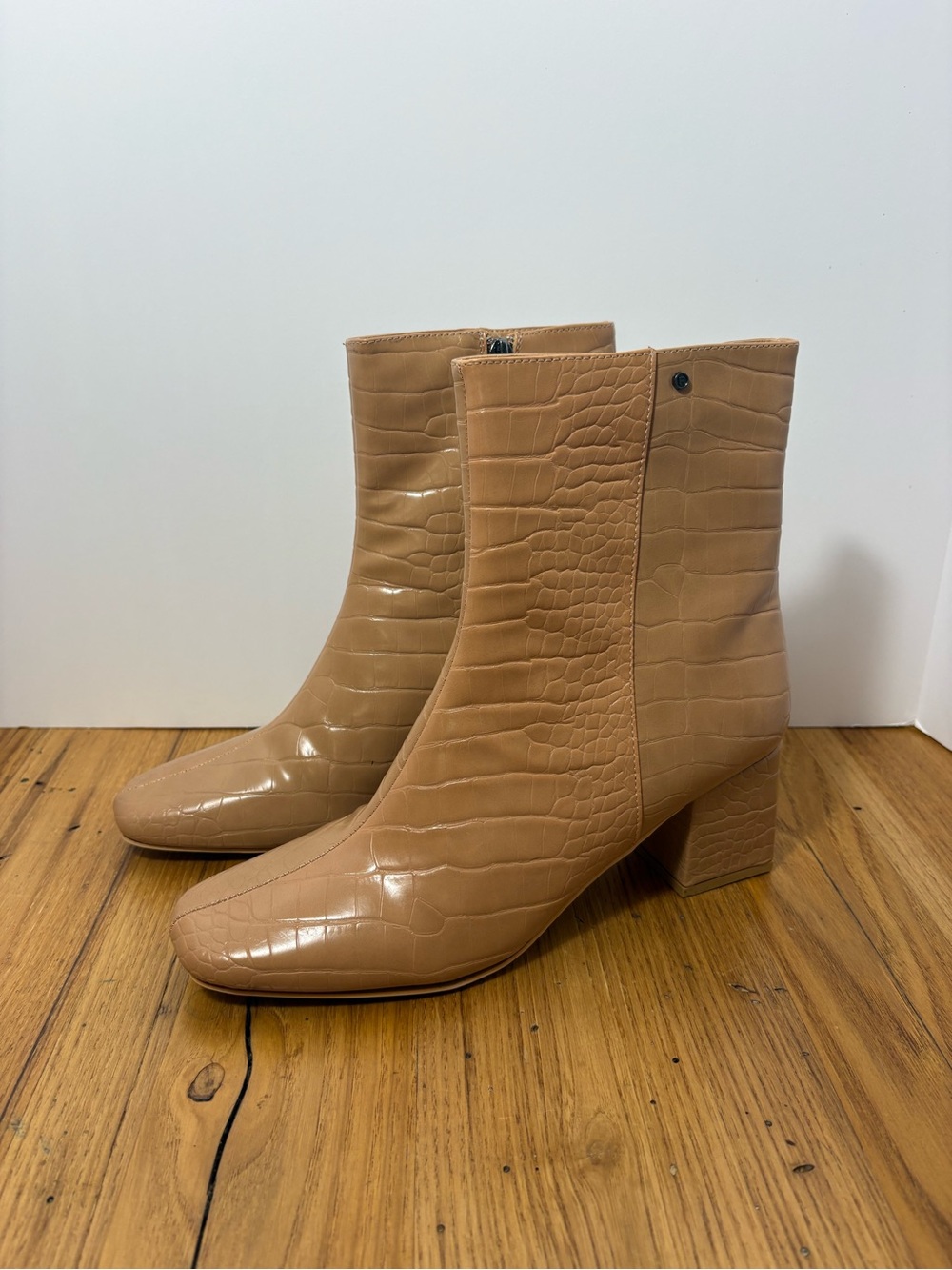 French Connection || Tan Crocodile Embossed Ankle Boots Block Heel Sz 9